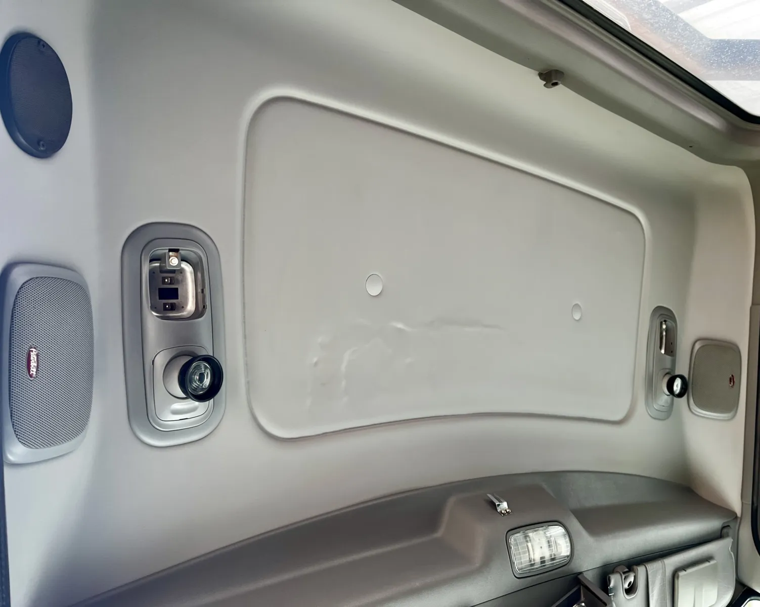 2013 Peterbilt - image 21