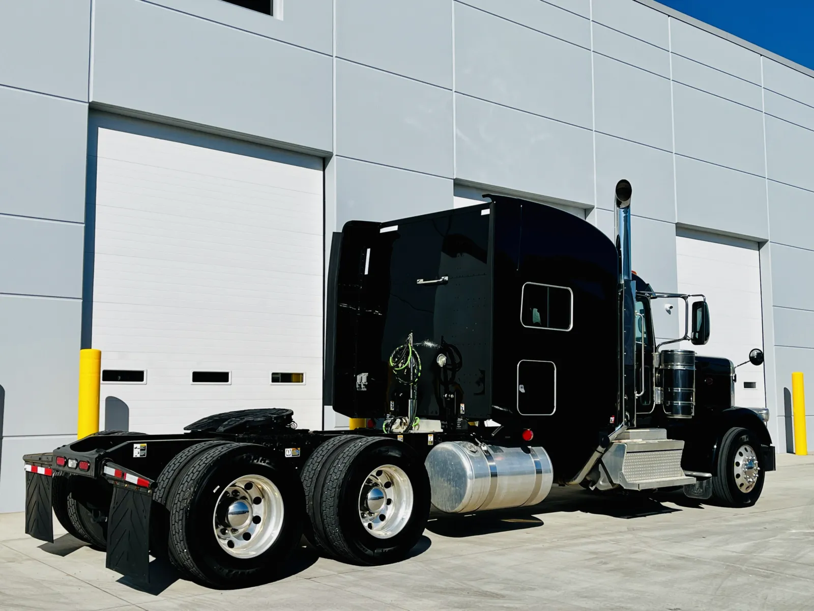 2019 Peterbilt 389 - image 5