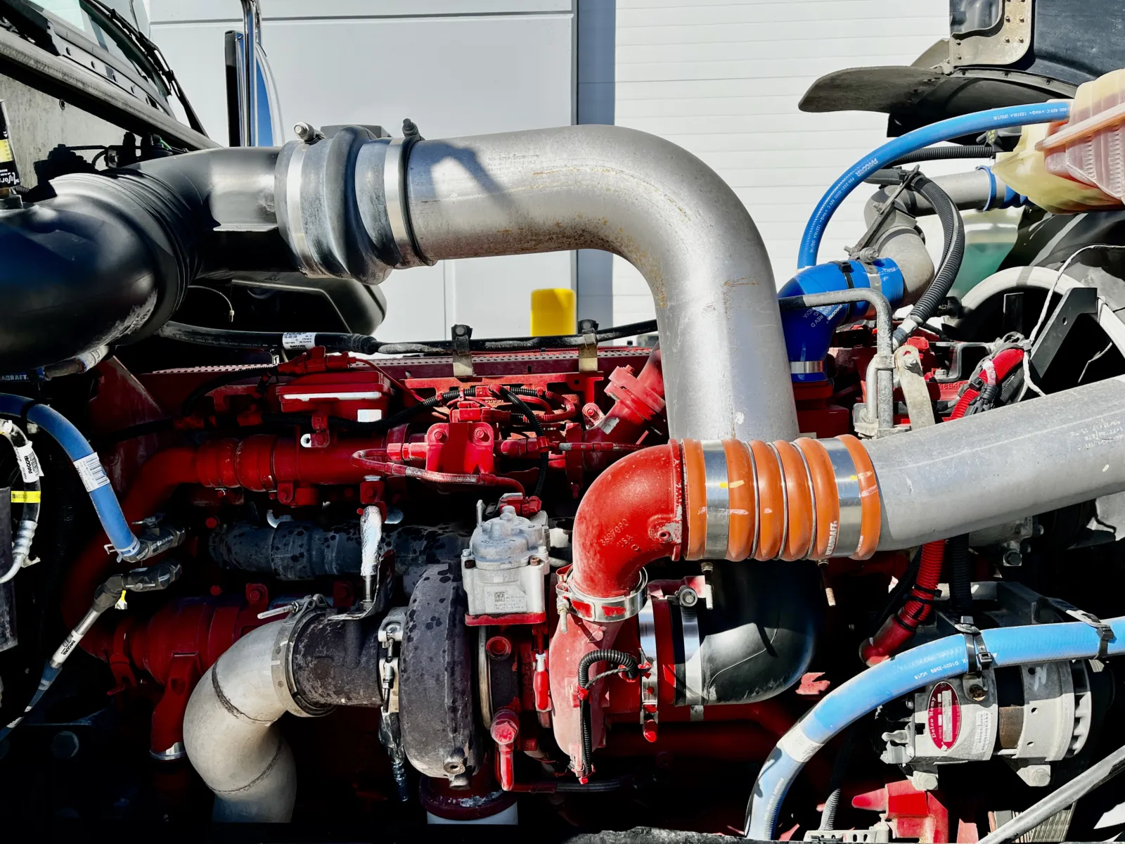 2019 Peterbilt 389 - image 12