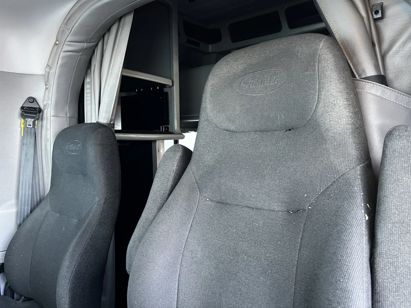 2019 Peterbilt 389 - image 20