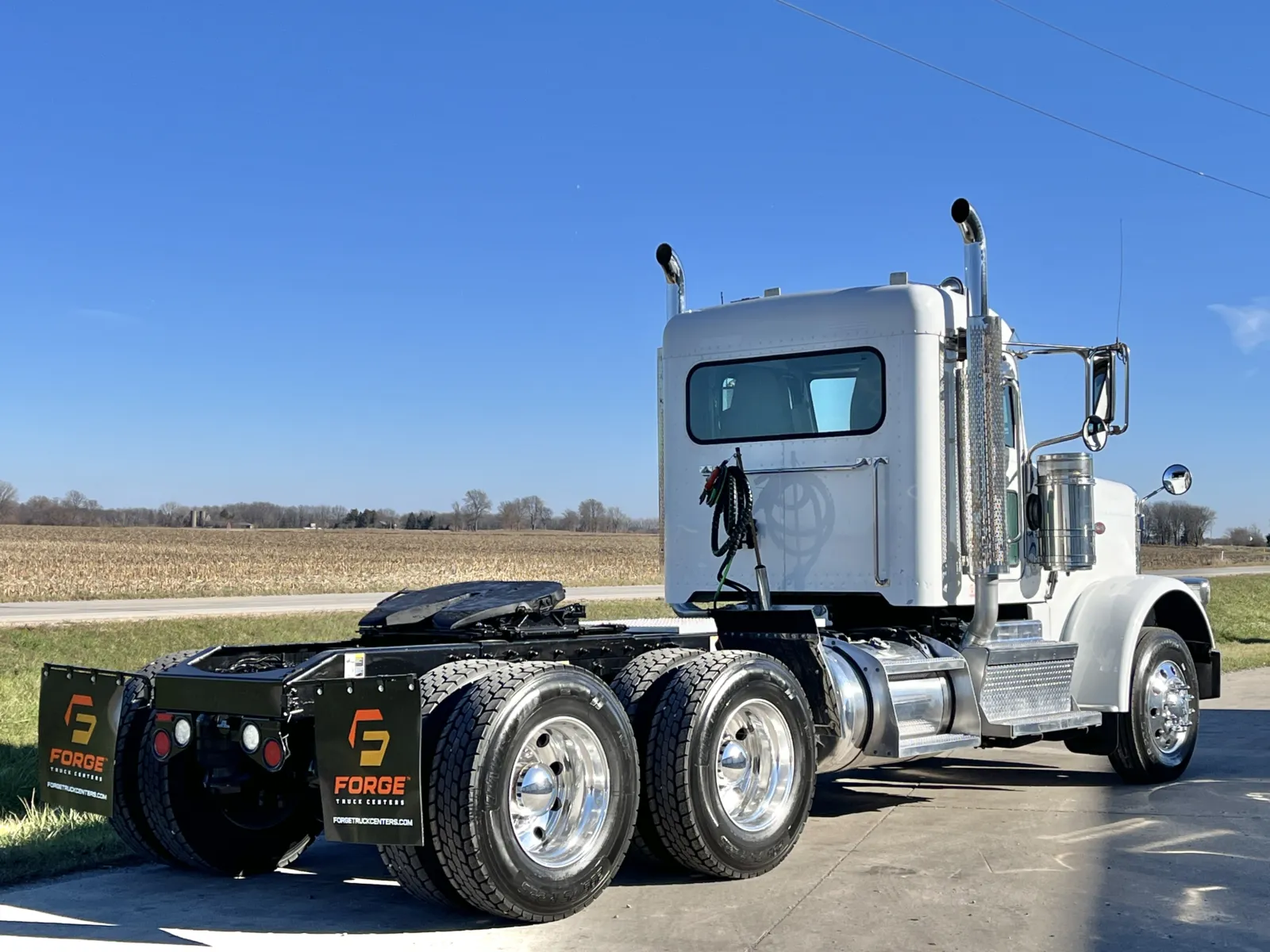 2018 Peterbilt 389 - image 5