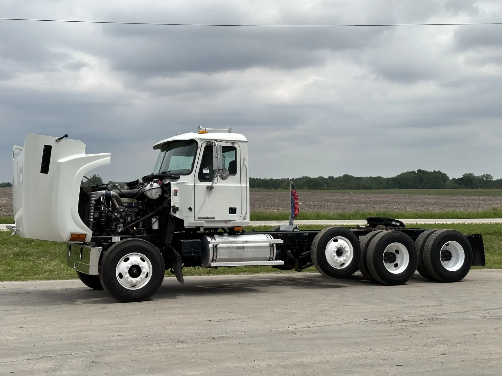 2007 Mack - image 10