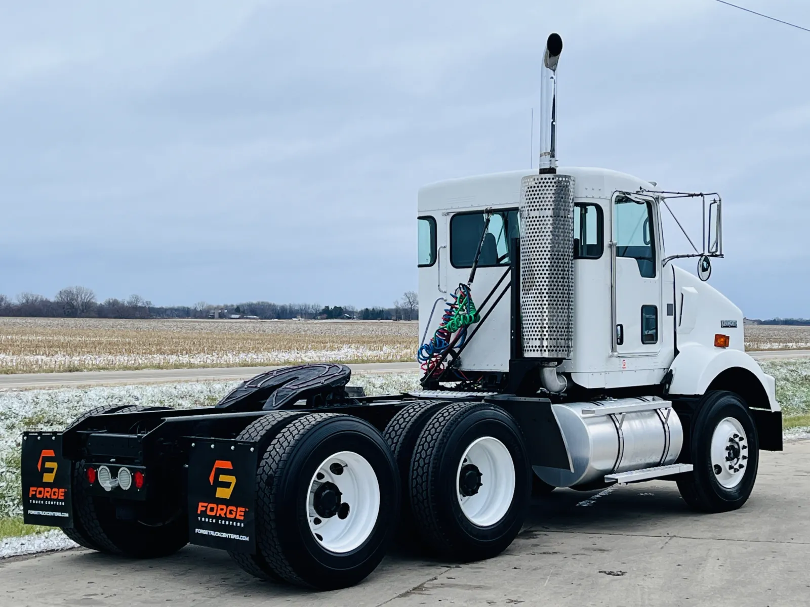 2010 Kenworth T800 - image 5