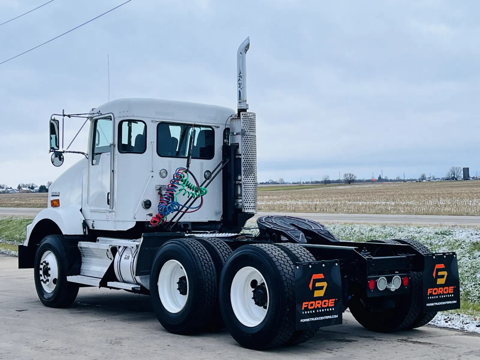 2010 Kenworth T800 - image 6