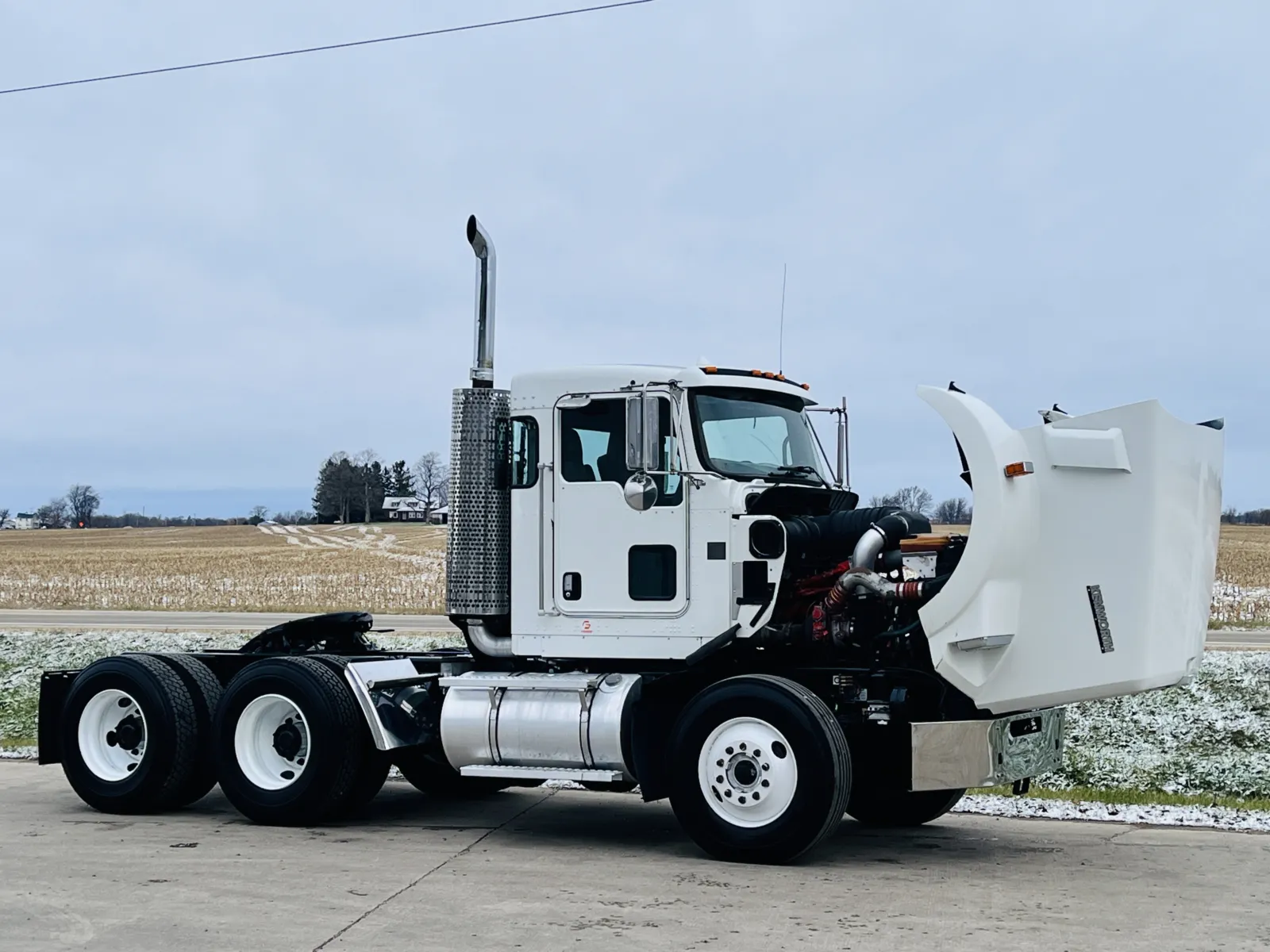 2010 Kenworth T800 - image 9