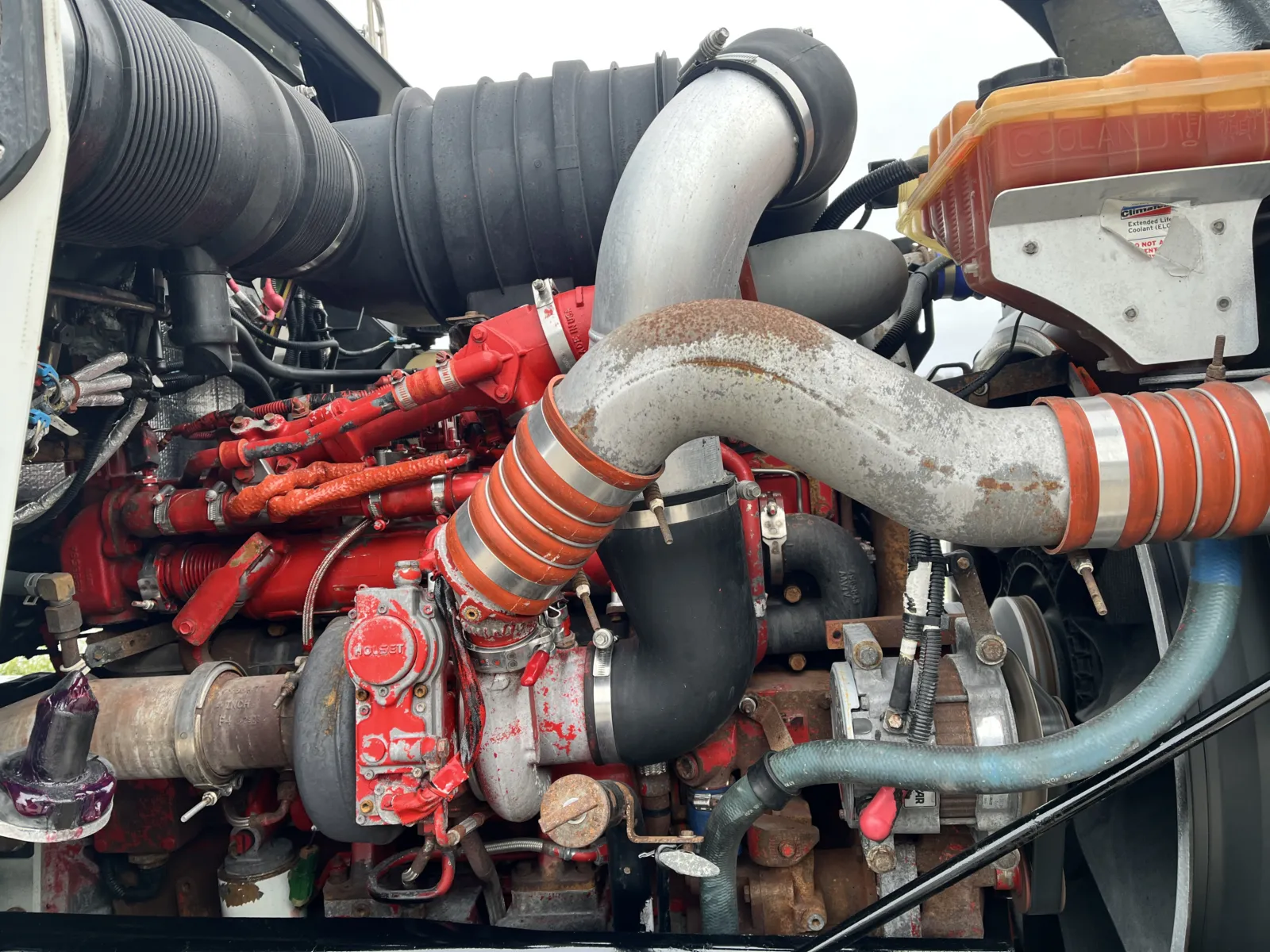 2010 Kenworth T800 - image 12