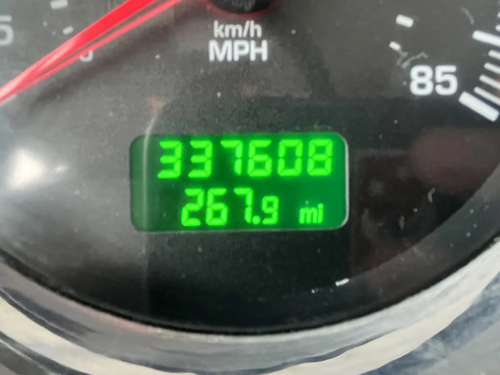 2010 Kenworth T800 - image 17