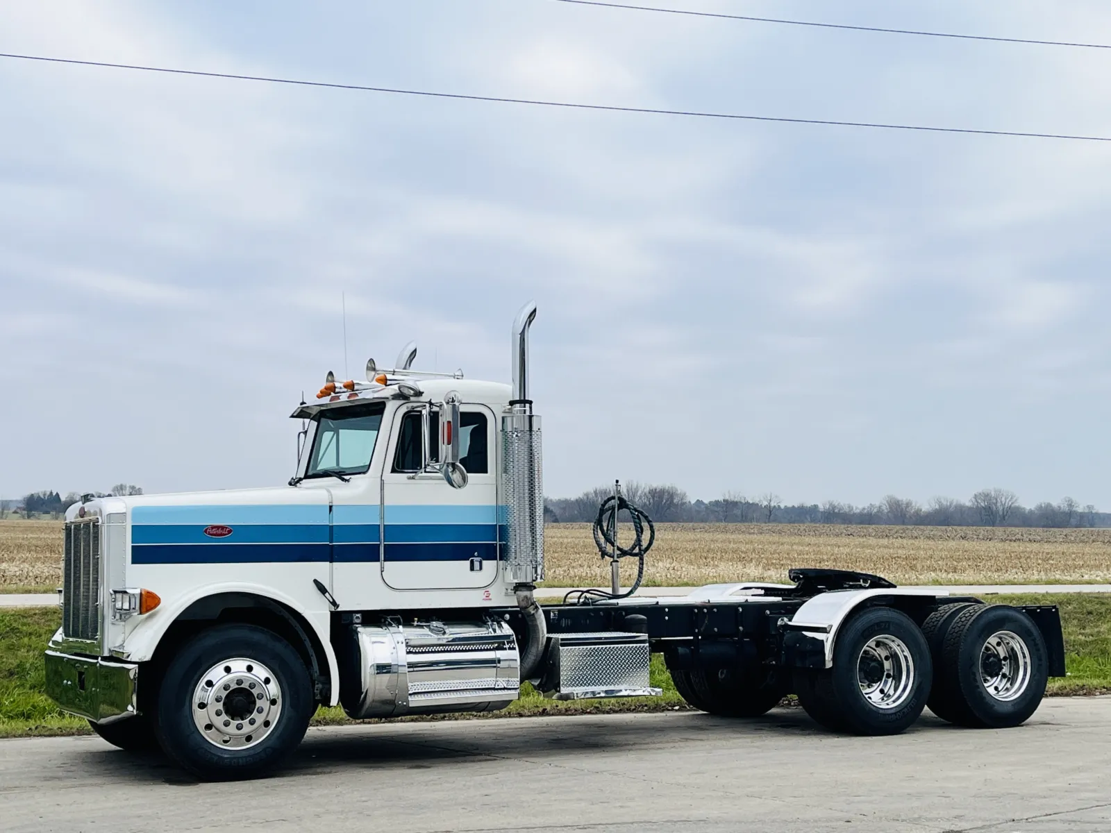 1998 Peterbilt - image 2
