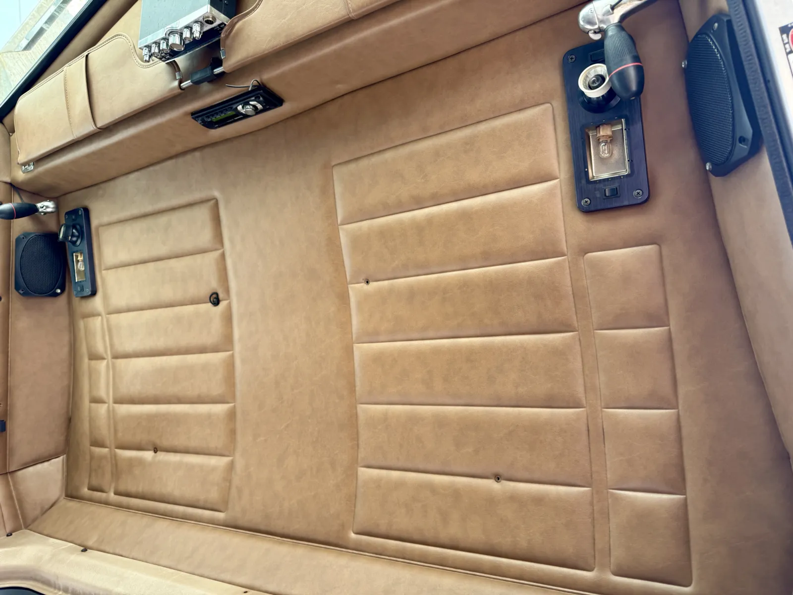 1998 Peterbilt - image 21