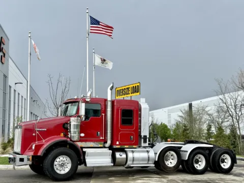 2014 KENWORTH T800 for sale in New Lenox, IL