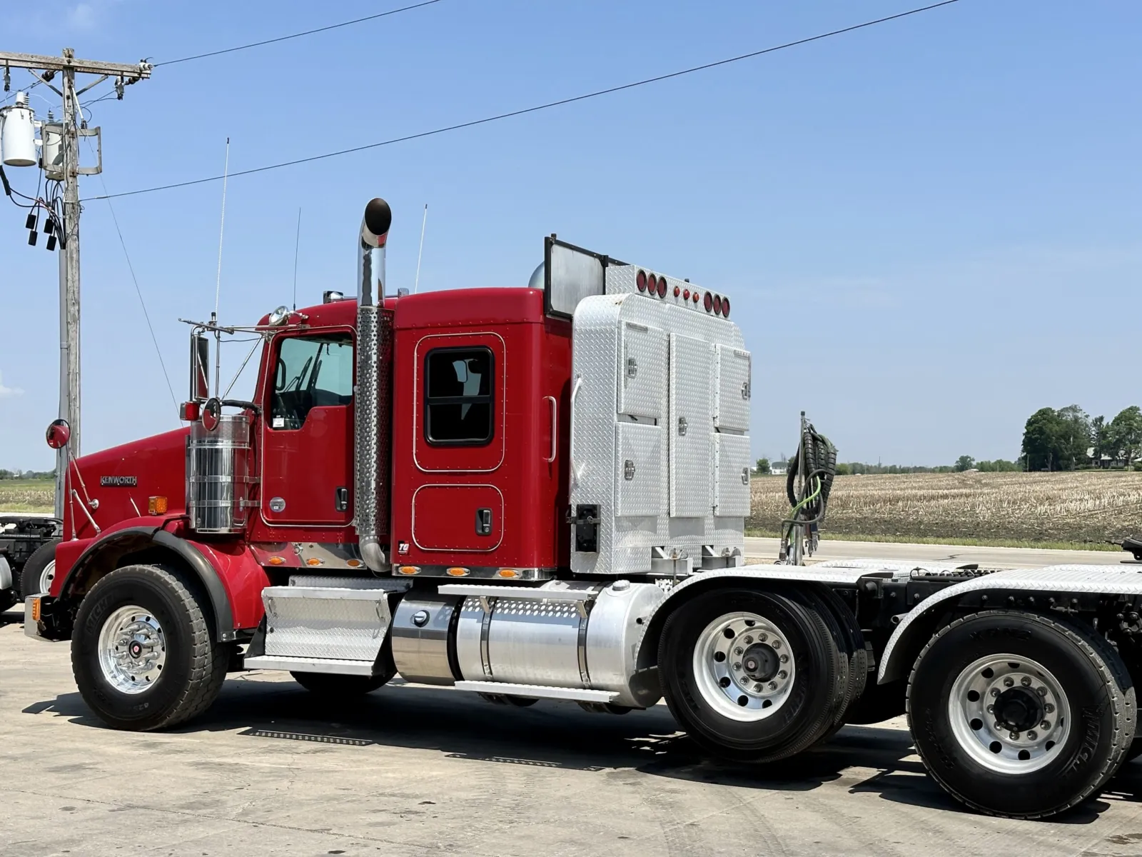 2014 Kenworth T800 - image 6