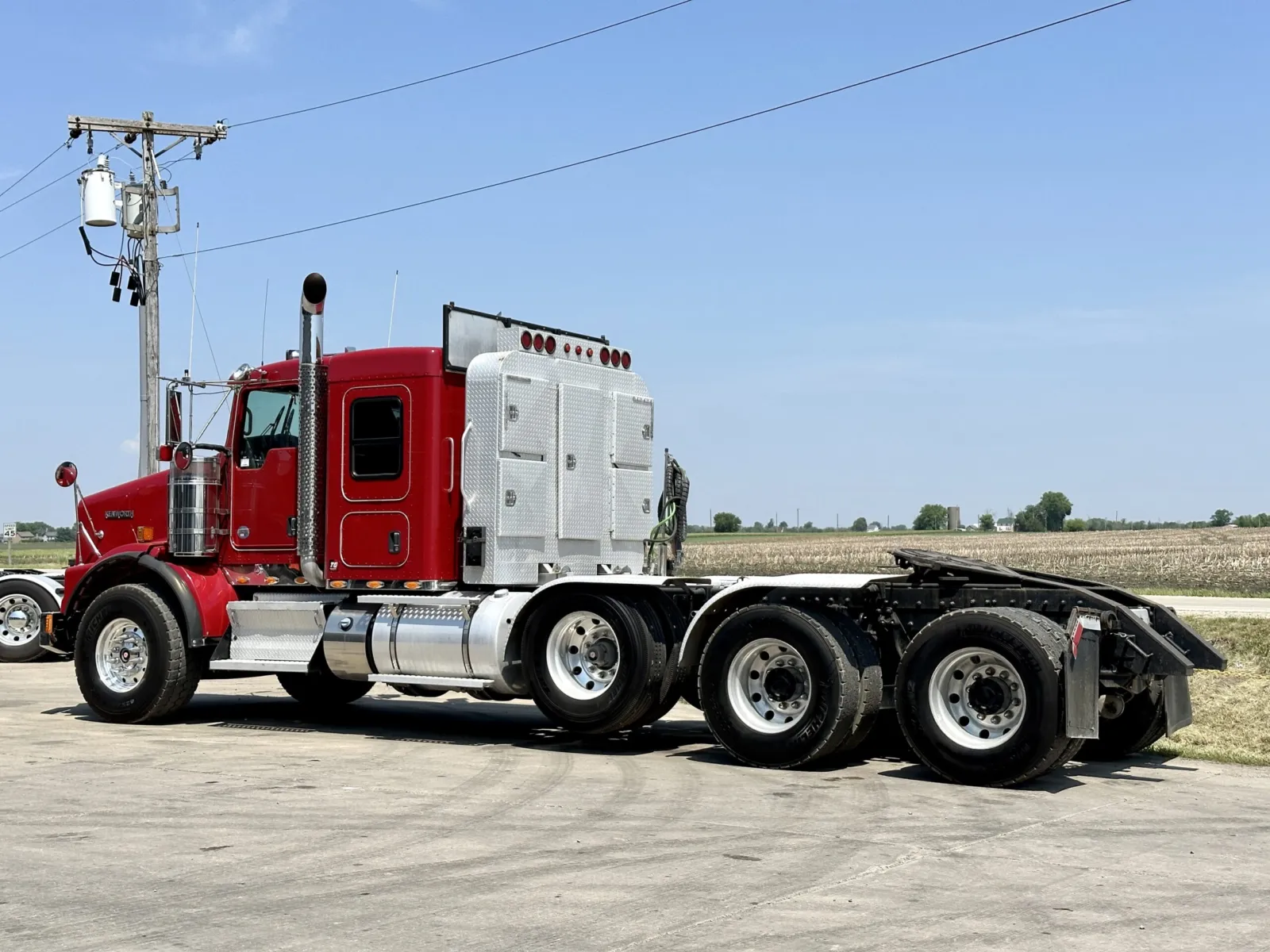 2014 Kenworth T800 - image 8
