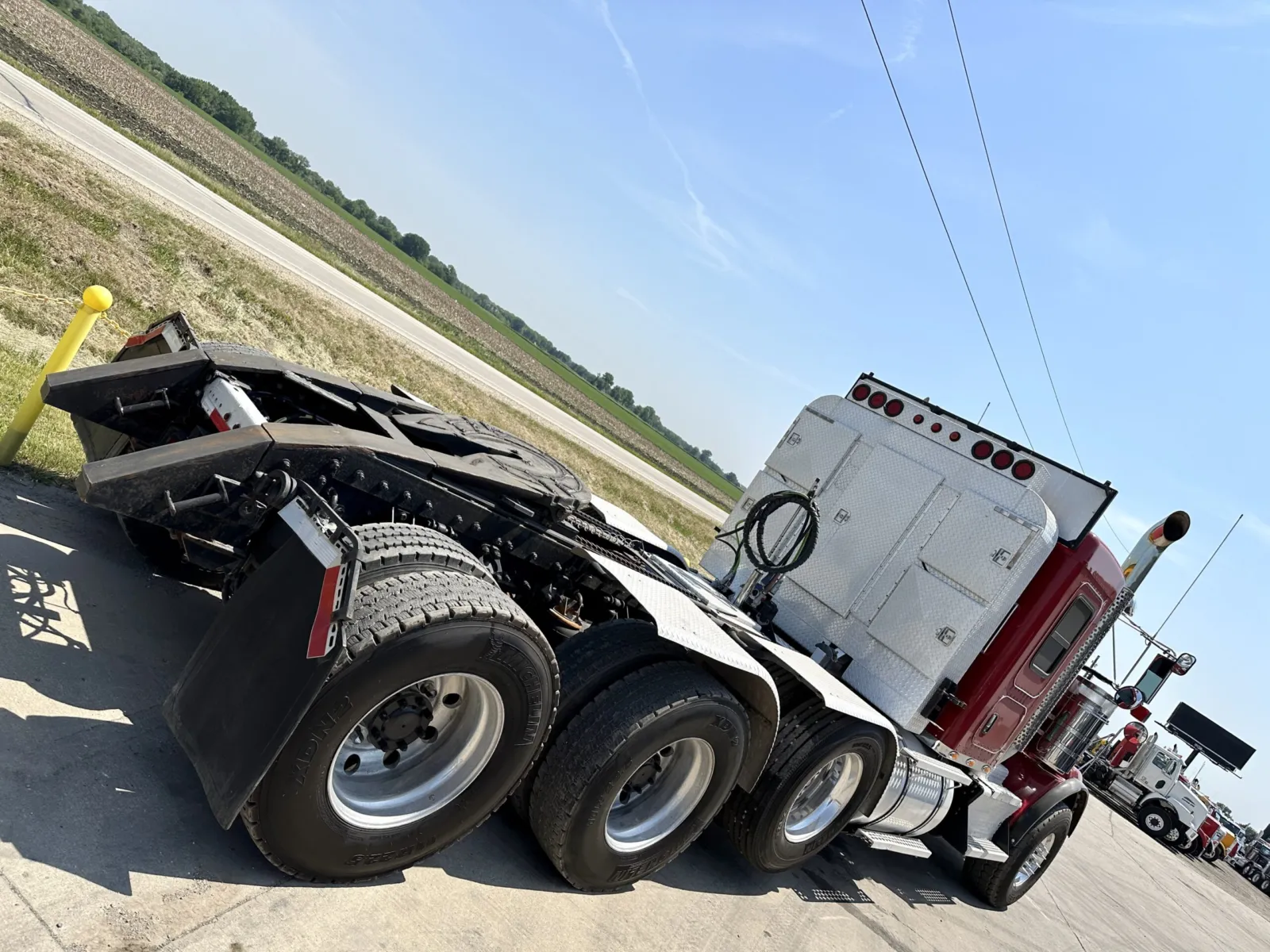 2014 Kenworth T800 - image 11