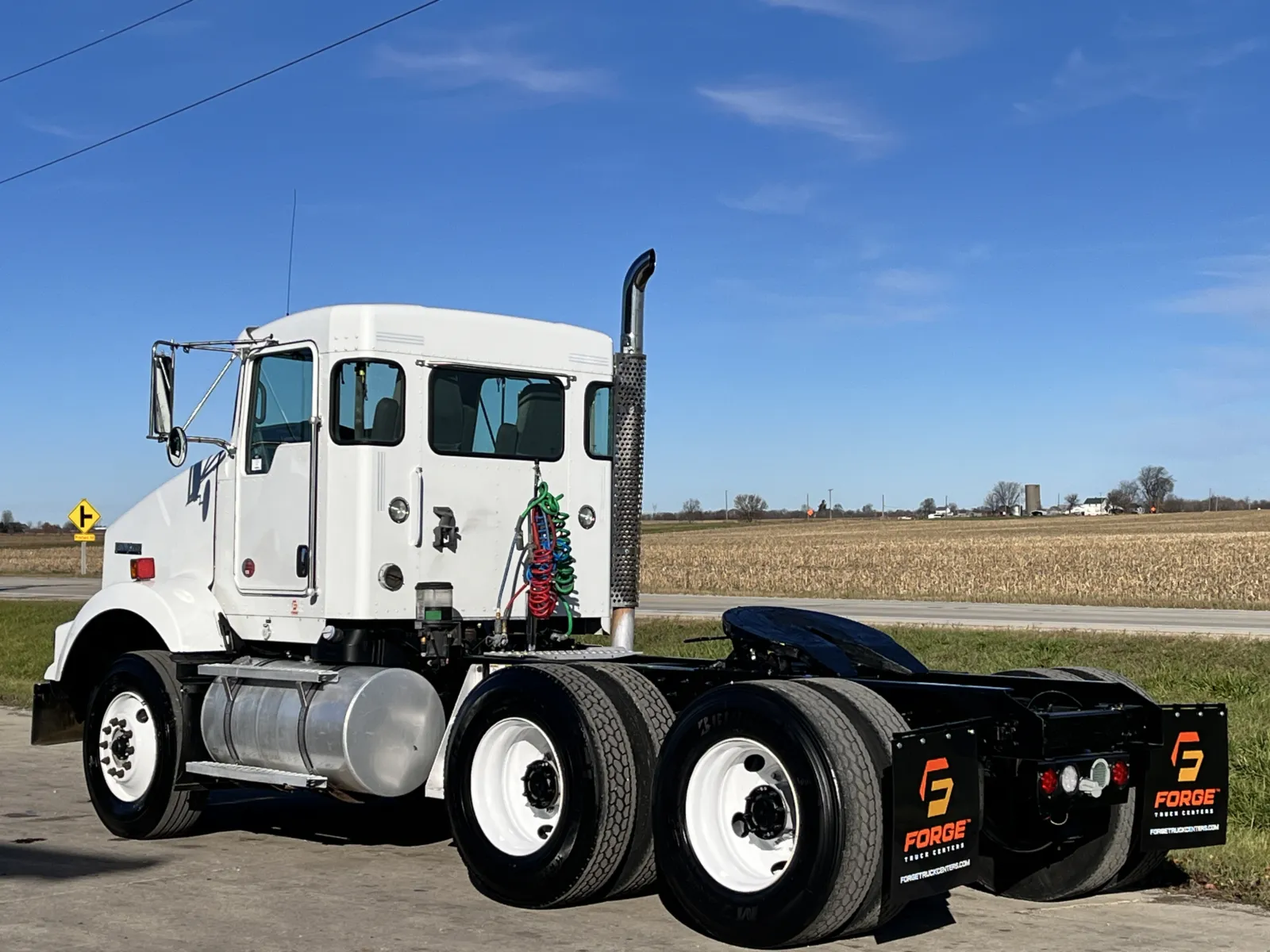 2011 Kenworth T800 - image 6