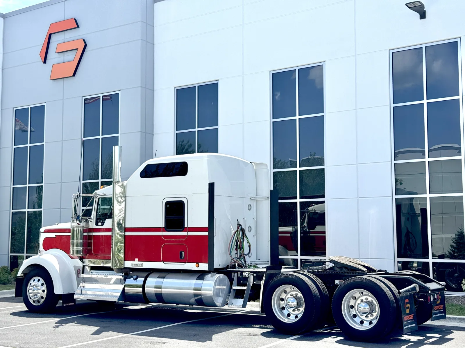 2023 Kenworth W900 - image 6