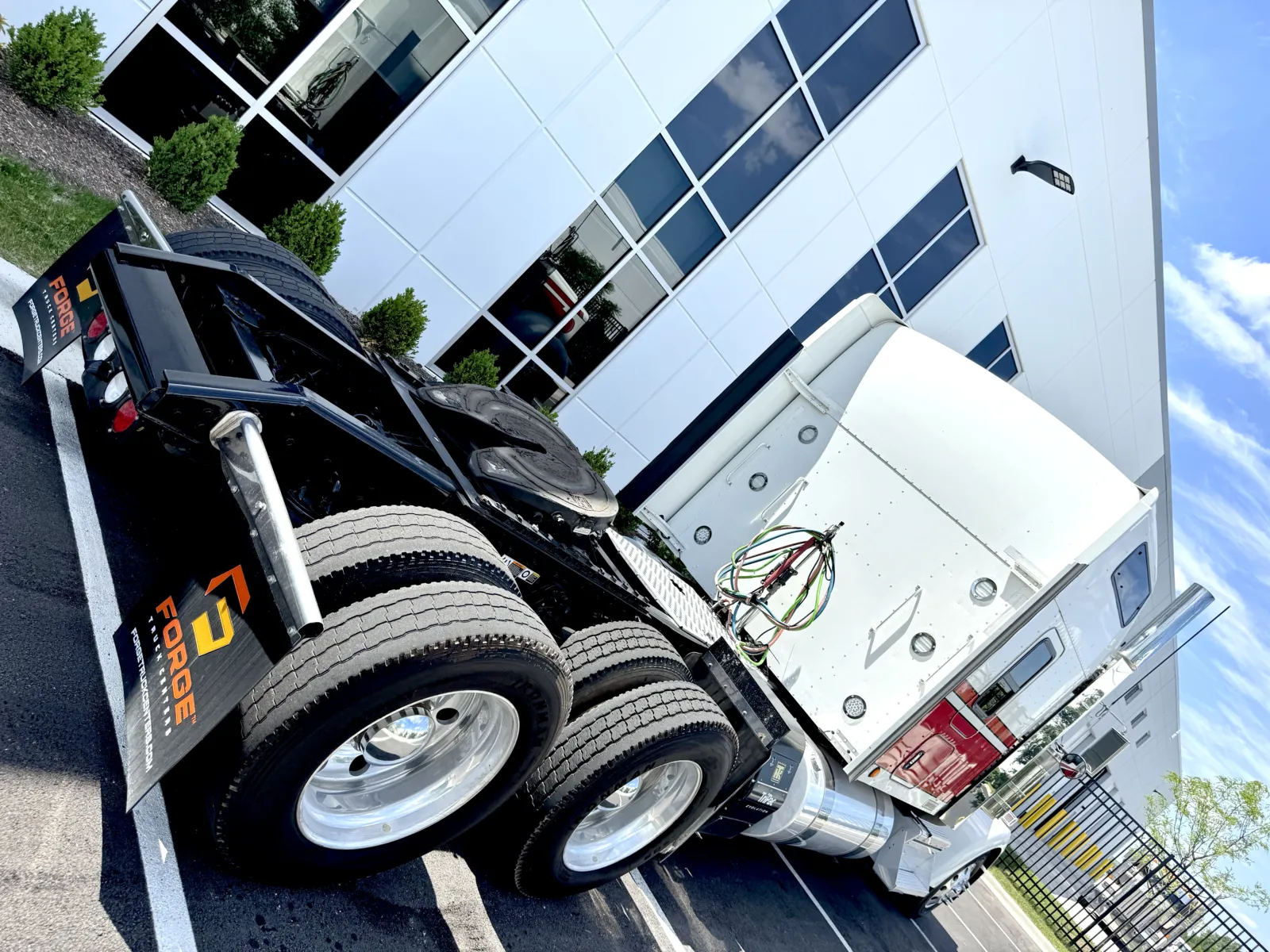 2023 Kenworth W900 - image 11