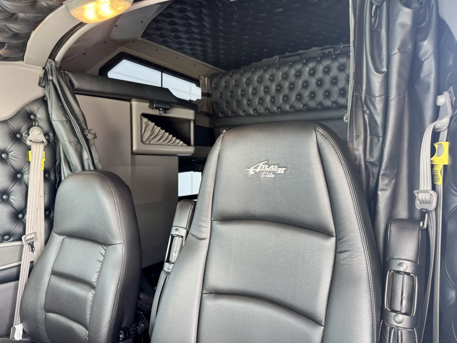 2023 Kenworth W900 - image 20