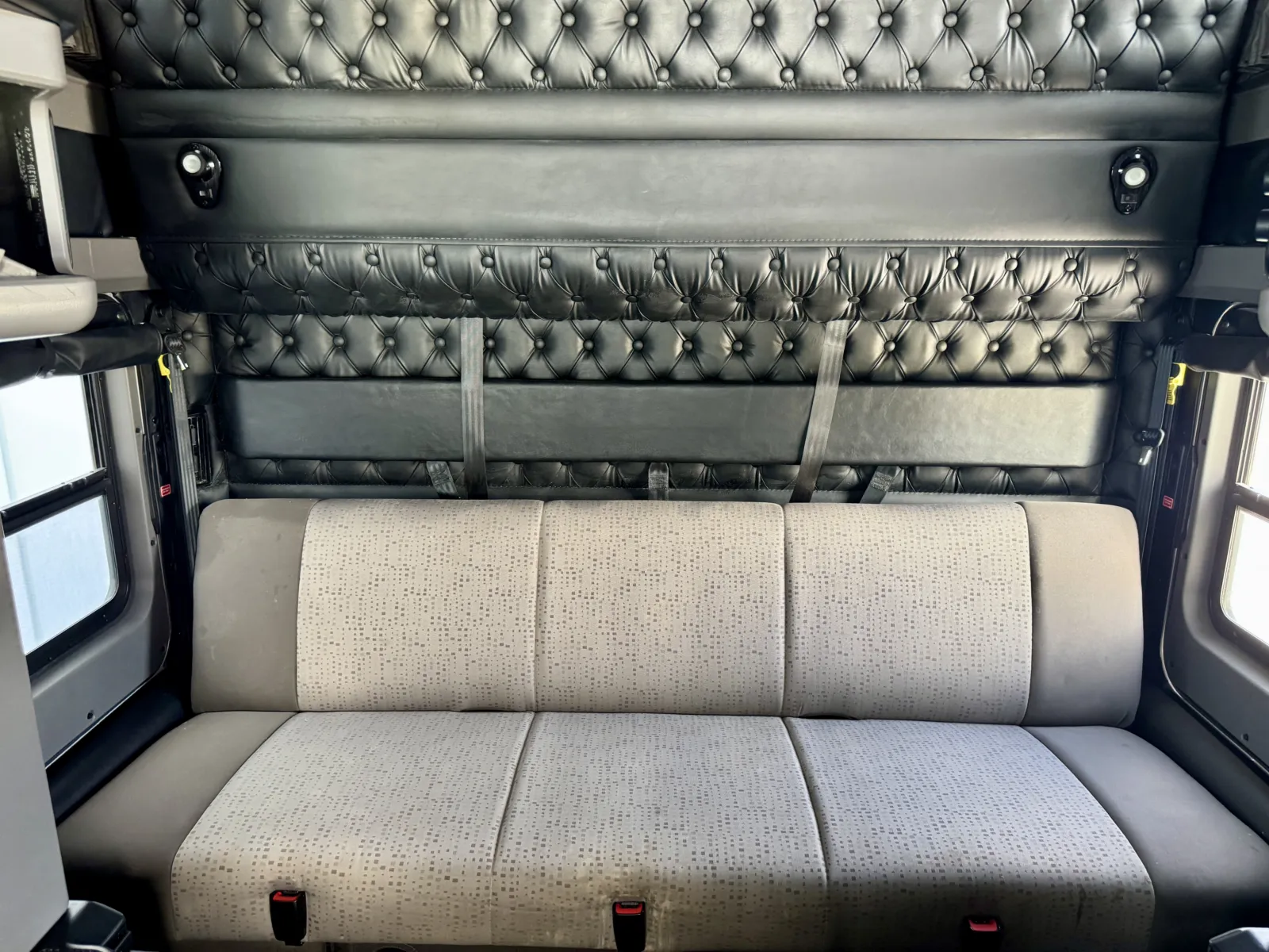 2023 Kenworth W900 - image 23