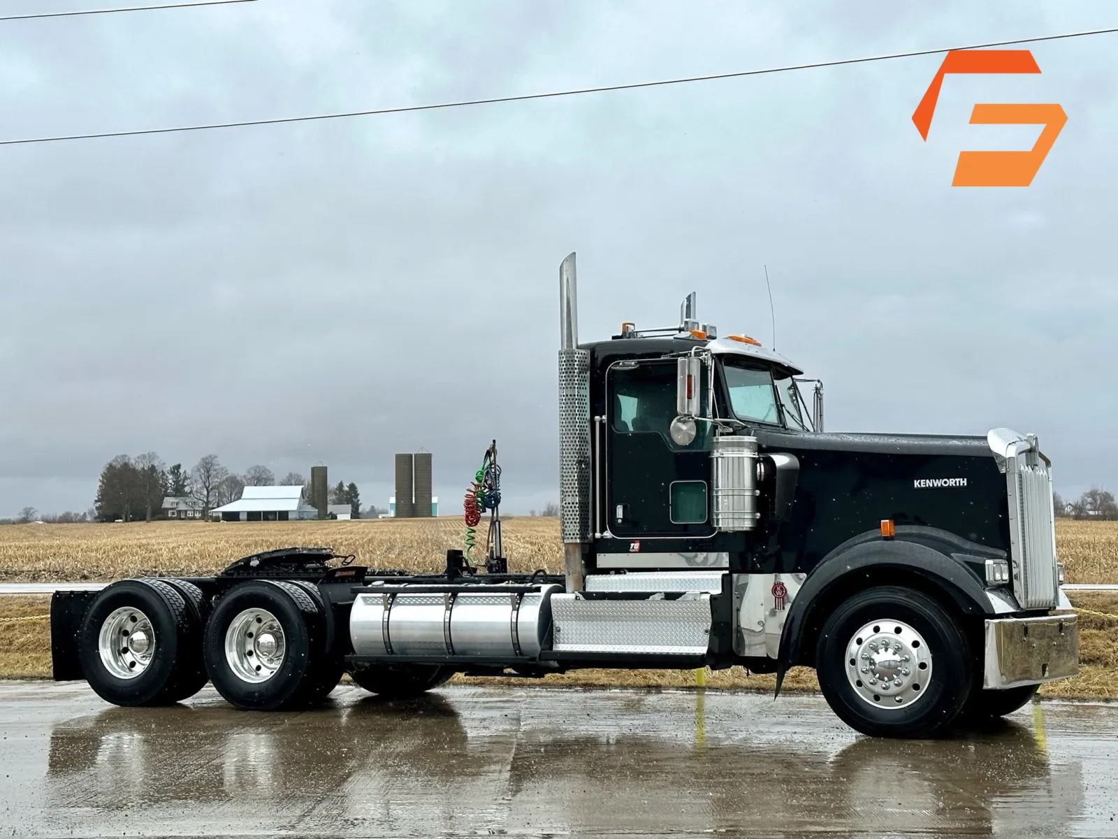 2011 KENWORTH W900