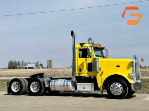 2014 PETERBILT 389 for sale in New Lenox, IL