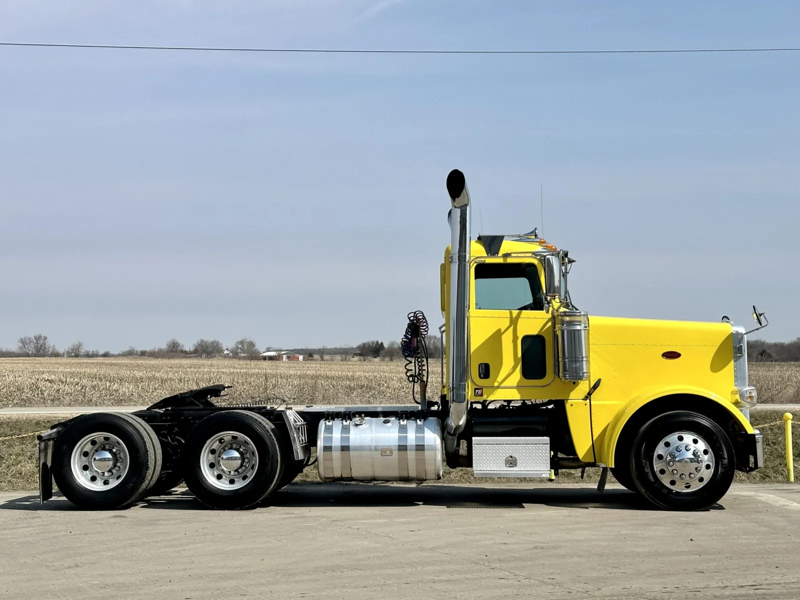 2014 Peterbilt 389 - image 4