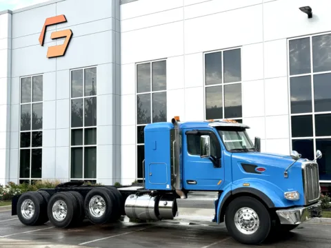 Photos of 2016 PETERBILT 567 for sale in New Lenox, IL at Forge Truck Centers - Illinois