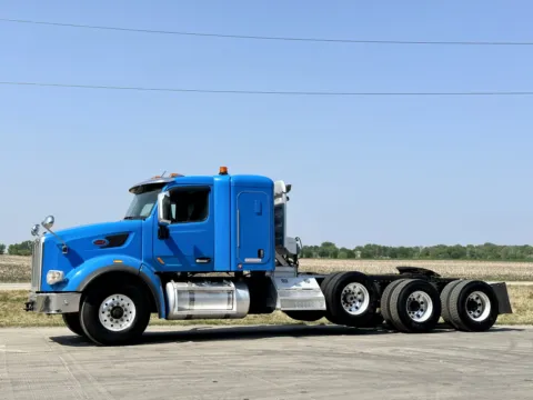 Photos of 2016 PETERBILT 567 for sale in New Lenox, IL at Forge Truck Centers - Illinois