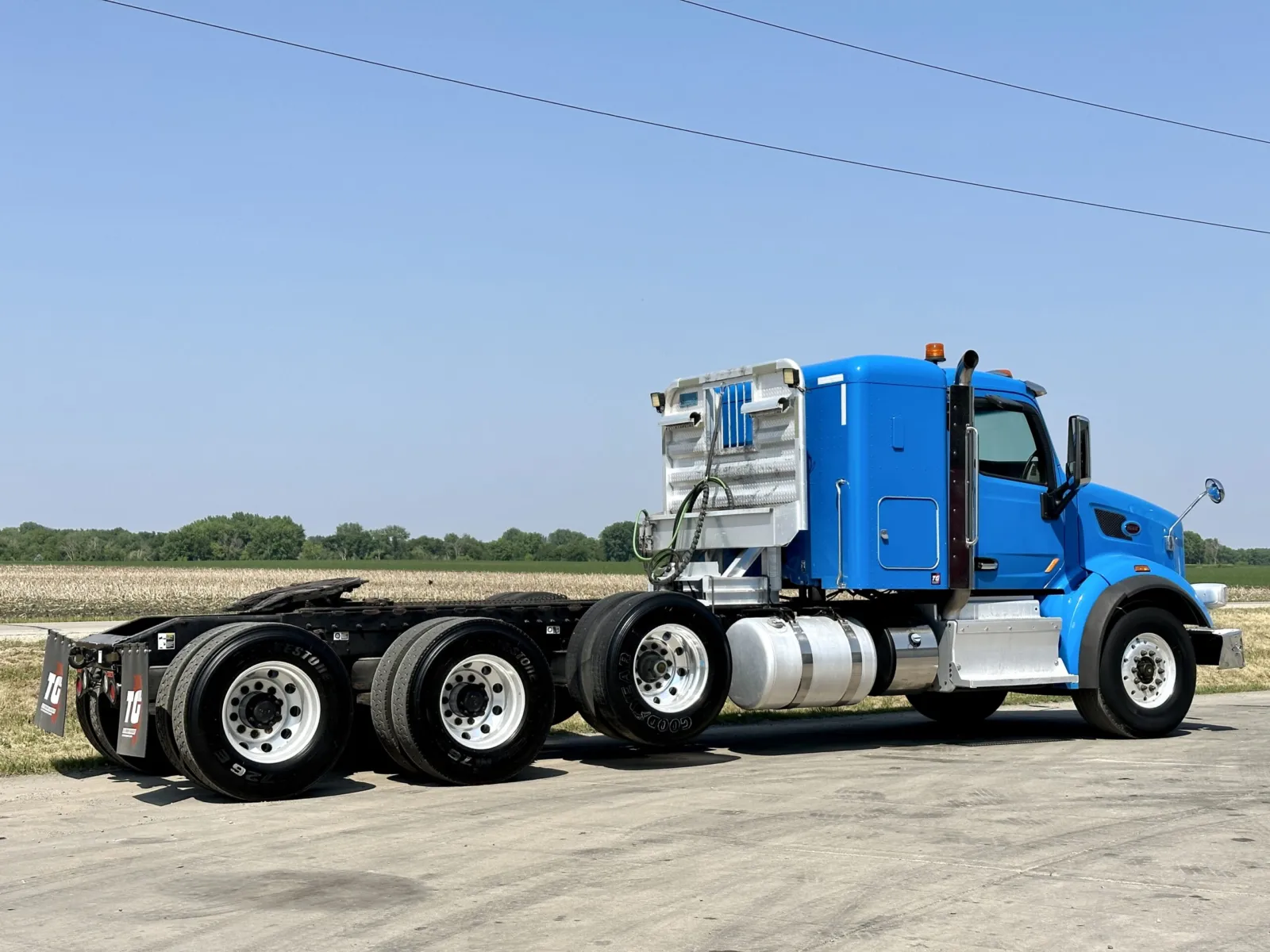 2016 Peterbilt 567 - image 5