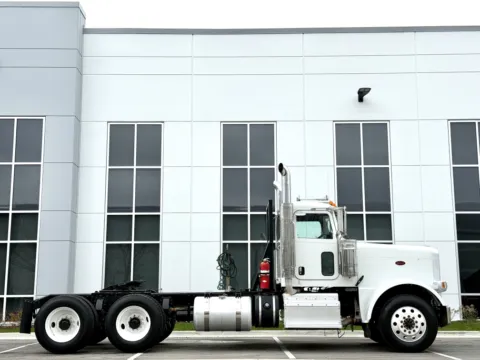 Another view of 2014 PETERBILT 388 for sale in New Lenox, IL at Forge Truck Centers - Illinois