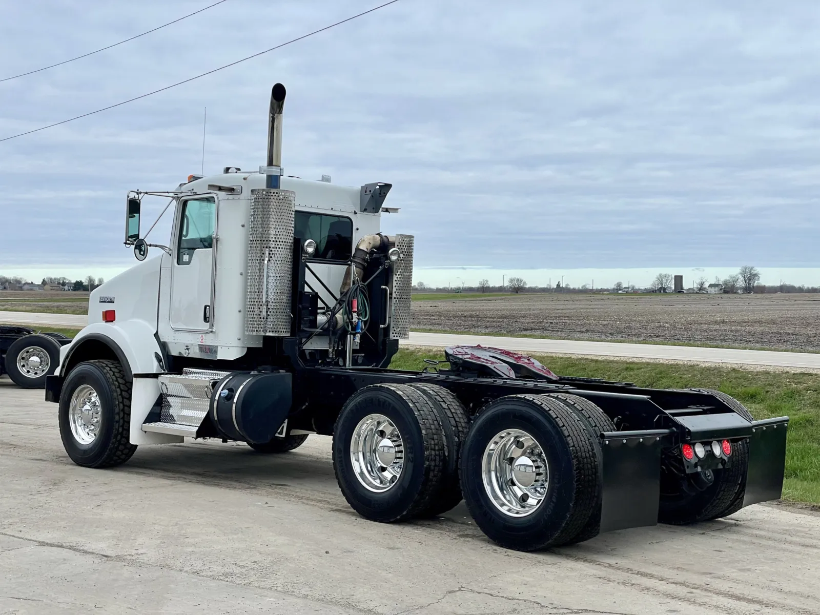 2014 Kenworth T800 - image 6