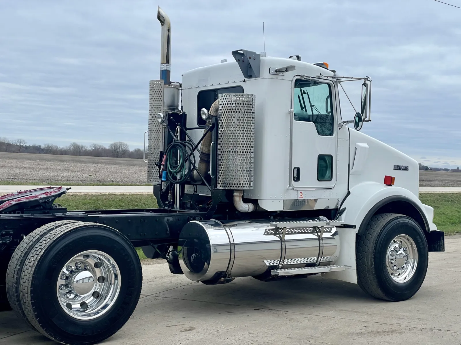 2014 Kenworth T800 - image 7