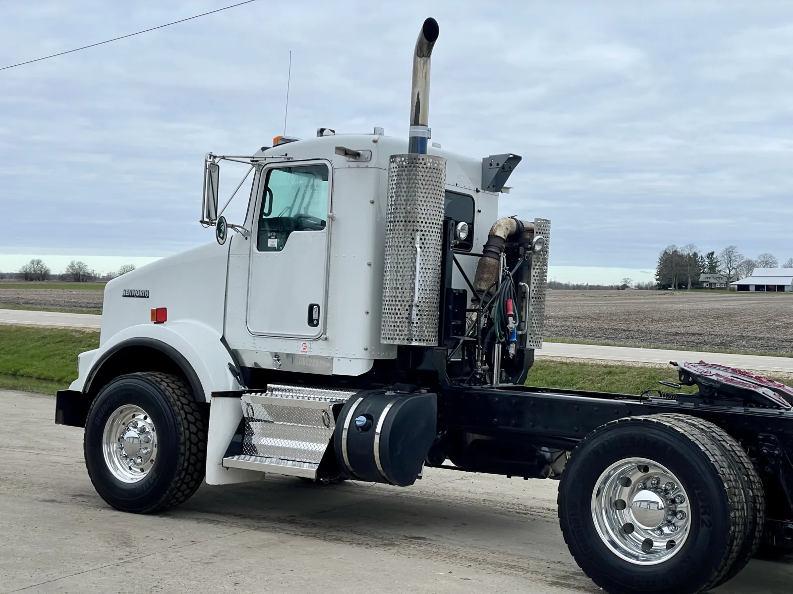 2014 Kenworth T800 - image 8