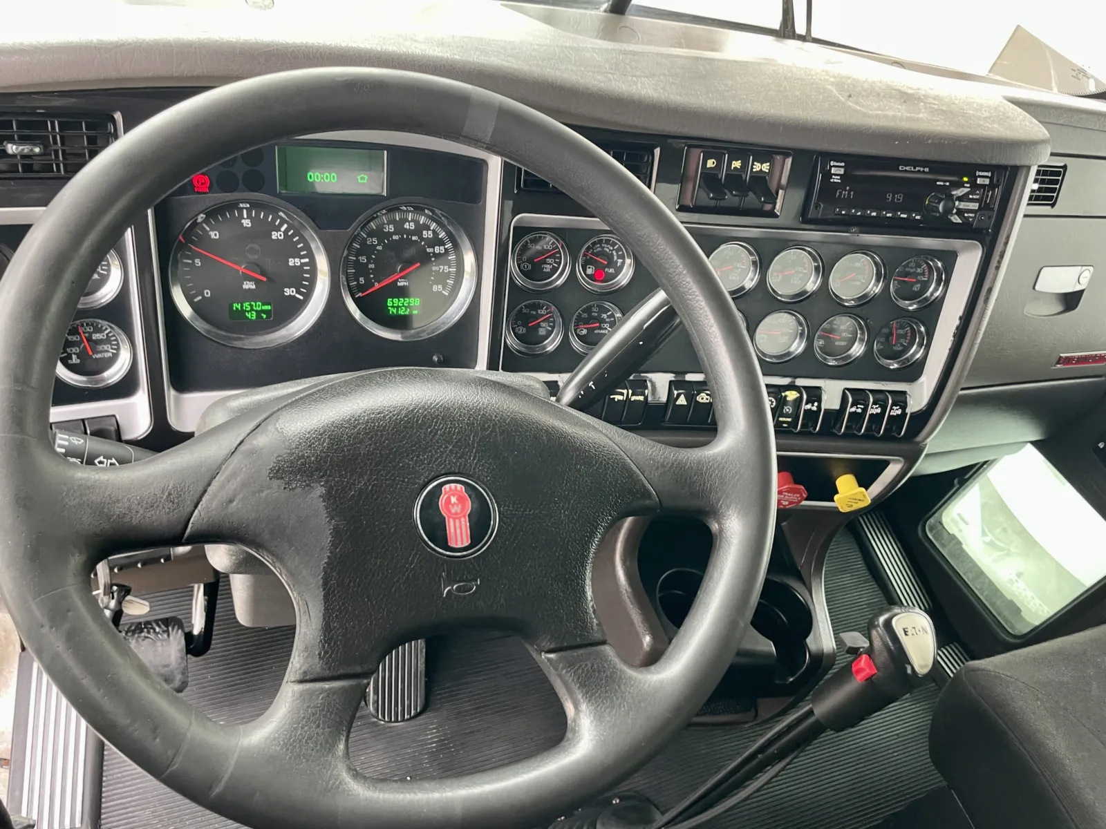 2014 Kenworth T800 - image 16