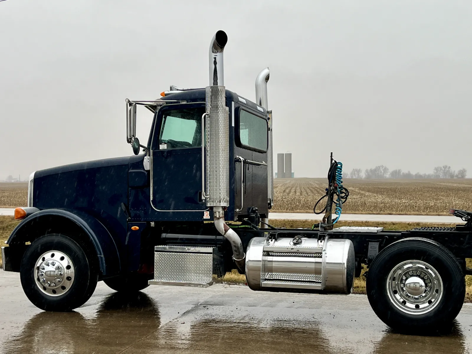 2008 Peterbilt - image 8