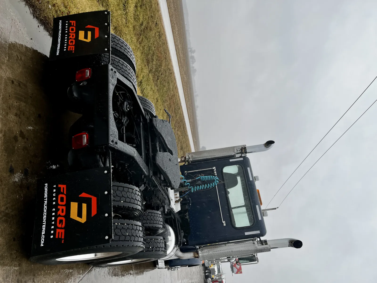 2008 Peterbilt - image 11