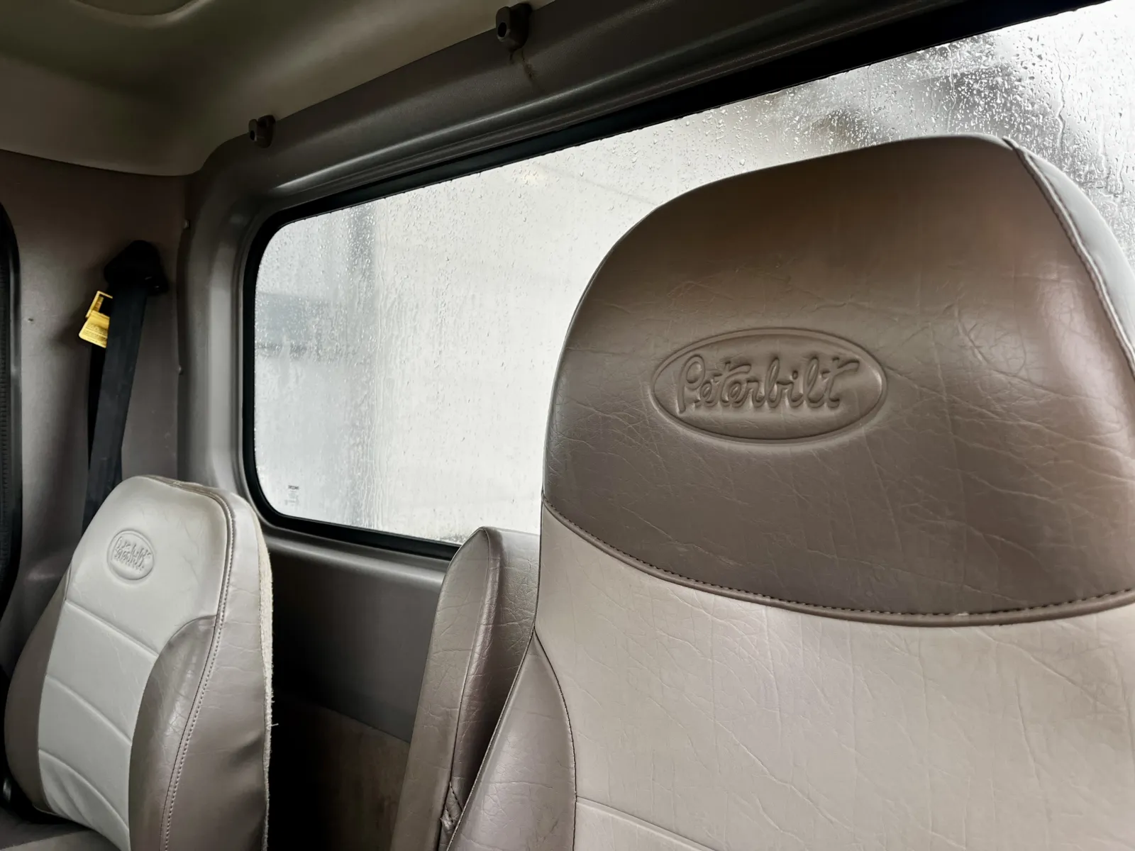 2008 Peterbilt - image 20