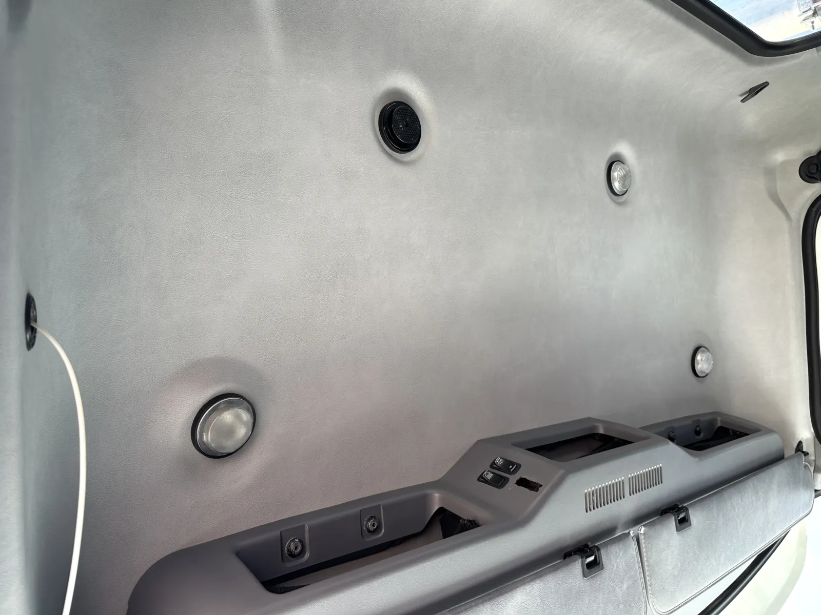 2012 Mack - image 21