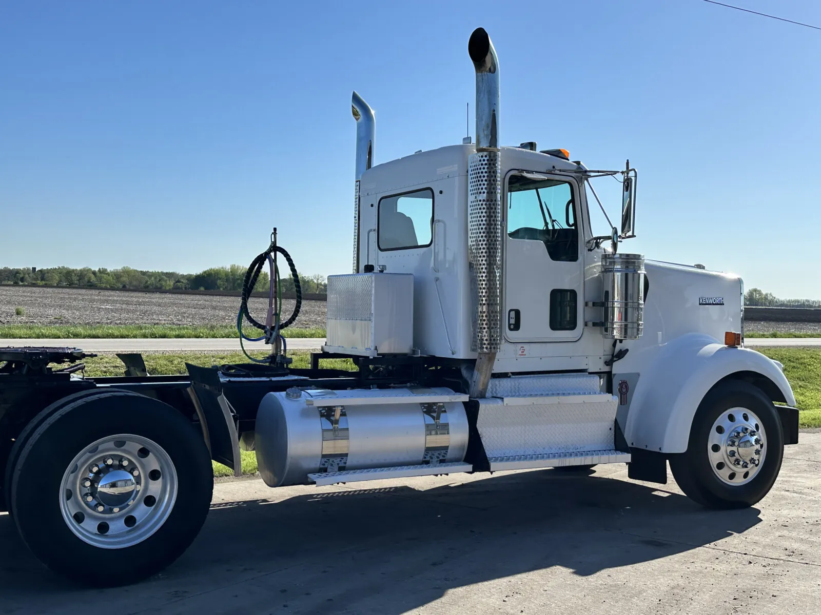 2015 Kenworth W900 - image 7