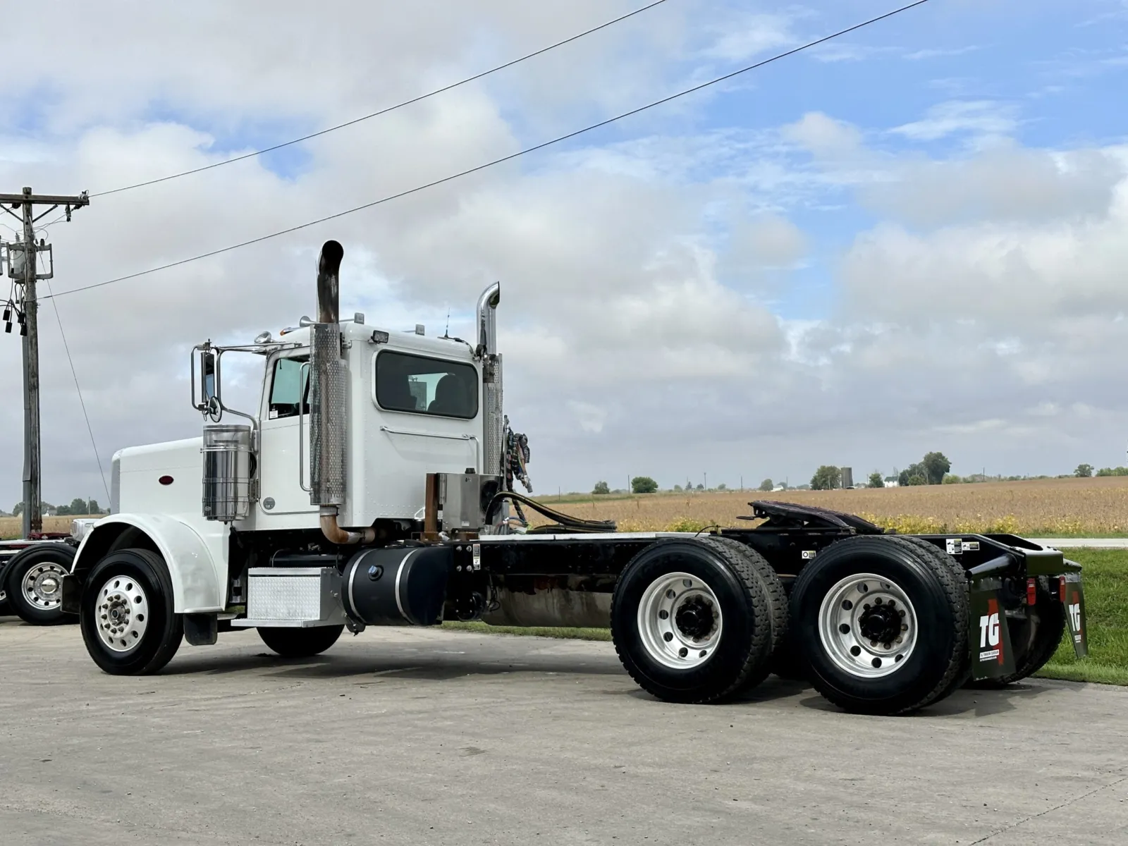 2013 Peterbilt - image 6