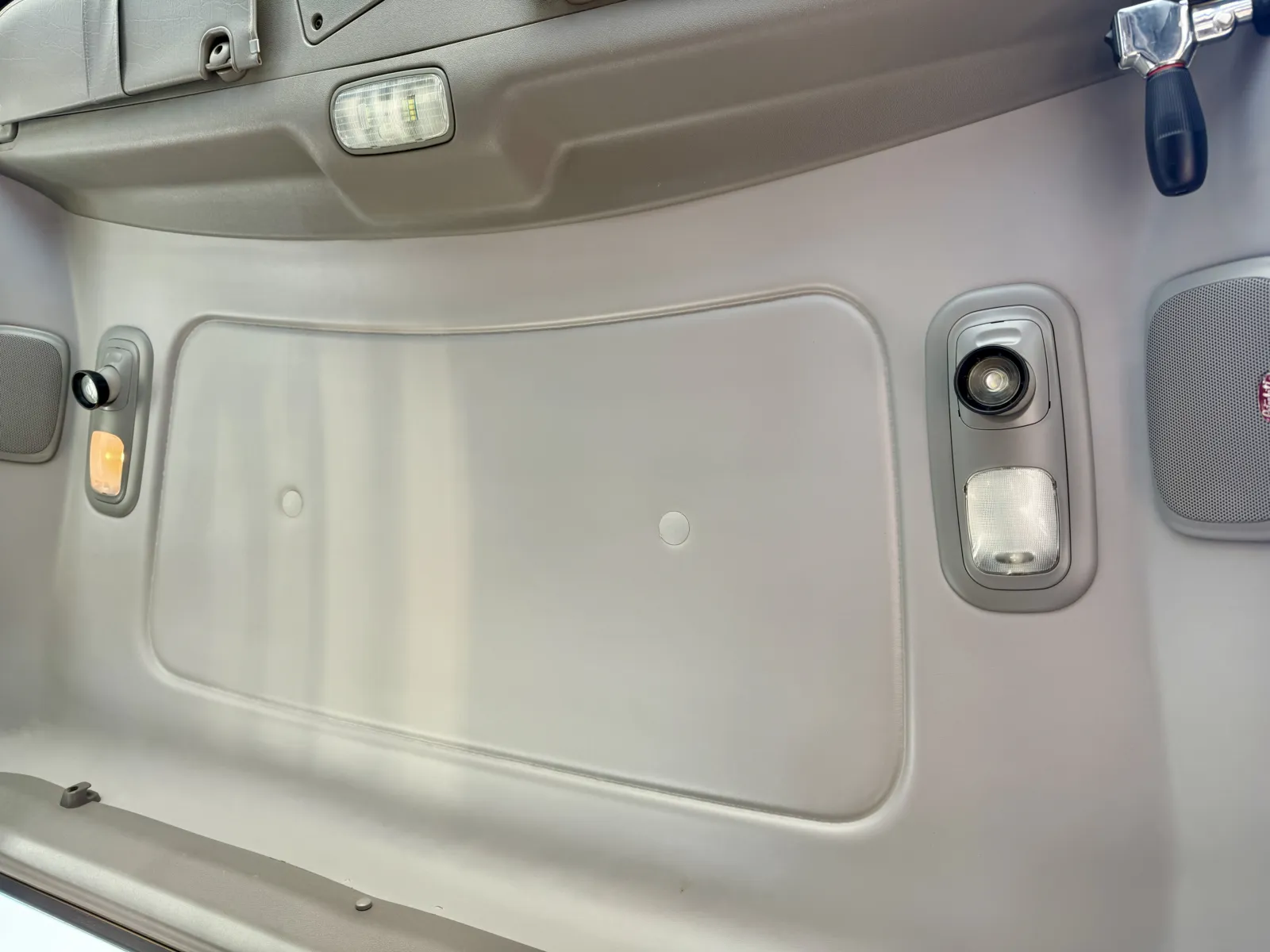 2013 Peterbilt - image 21