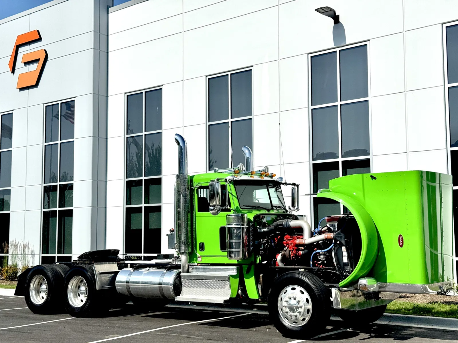 2022 Peterbilt 389 - image 9