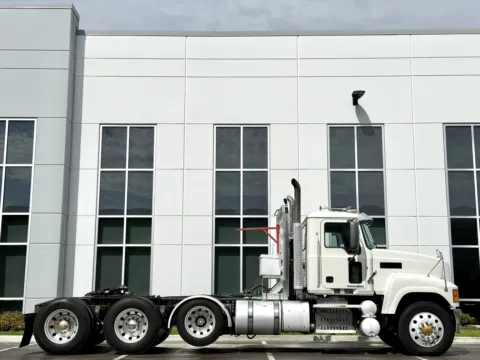 Another view of 2013 MACK CHU613 for sale in New Lenox, IL at Forge Truck Centers - Illinois