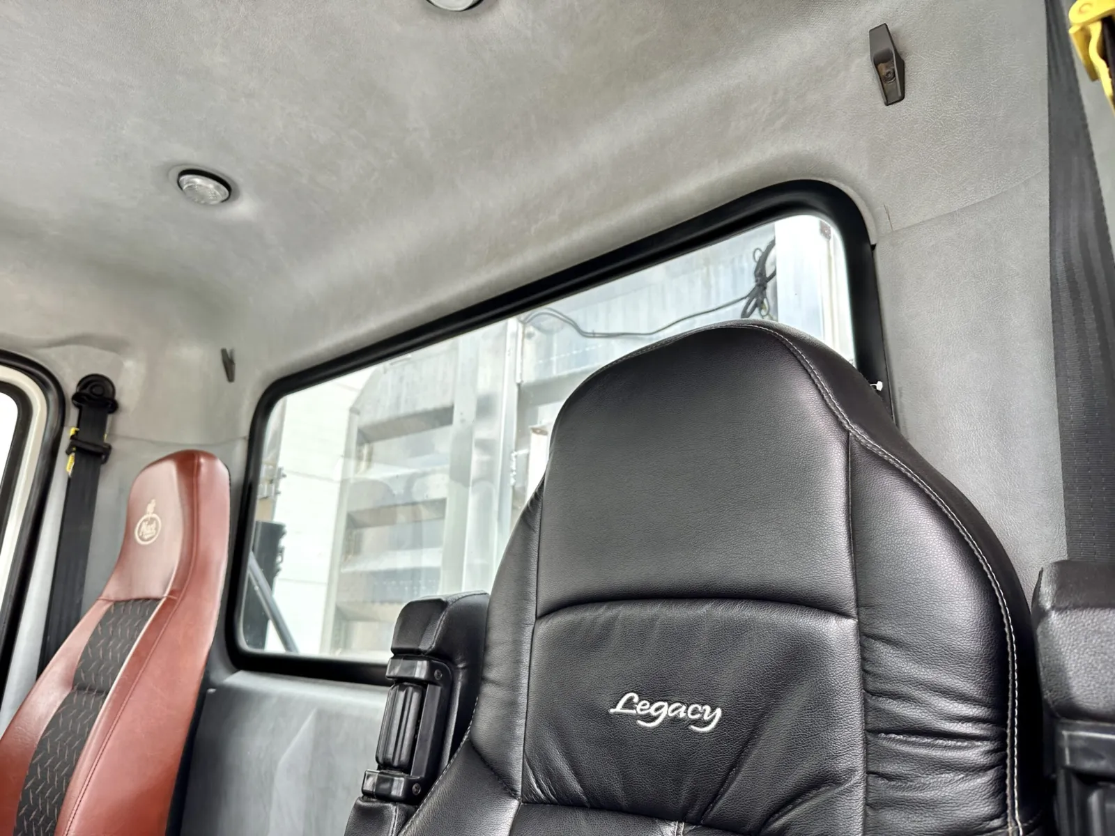 2013 Mack - image 19