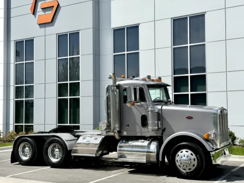 Photos of 1999 PETERBILT 378 for sale in New Lenox, IL at Forge Truck Centers - Illinois