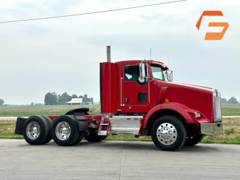 2012 KENWORTH T800 for sale in New Lenox, IL