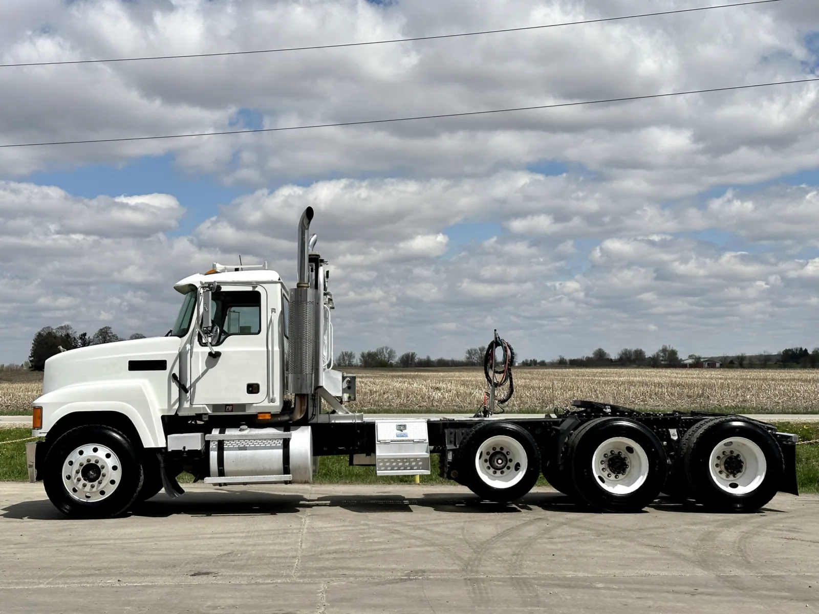 2007 Mack - image 4