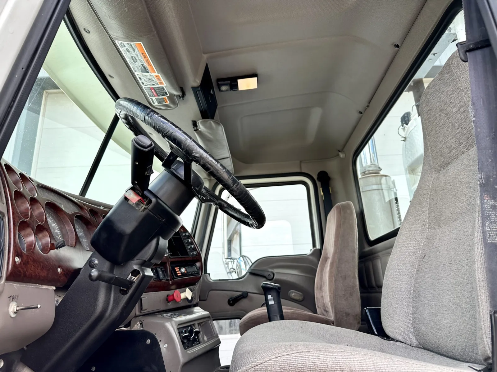 2007 Mack - image 14