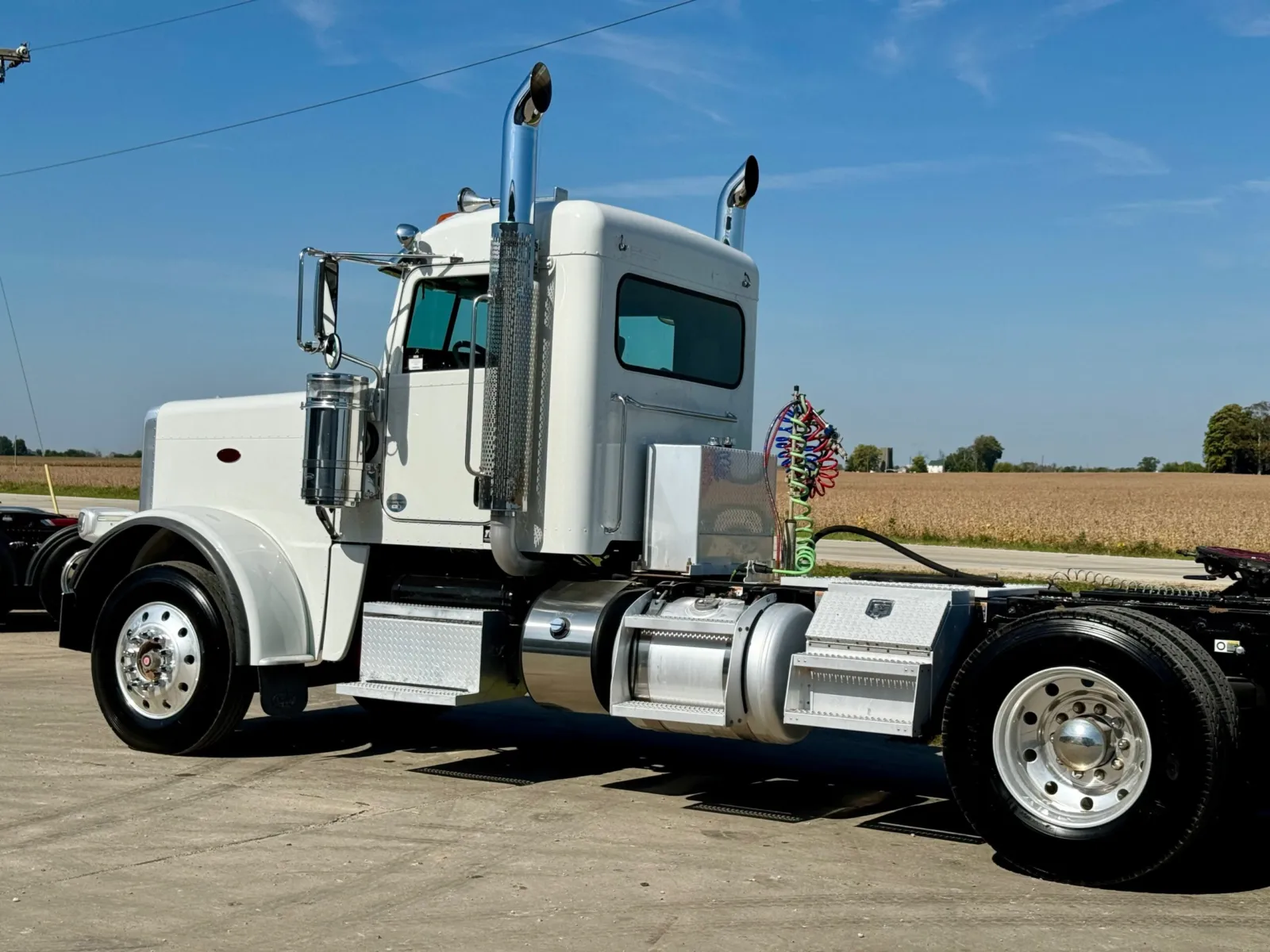 2018 Peterbilt 389 - image 8