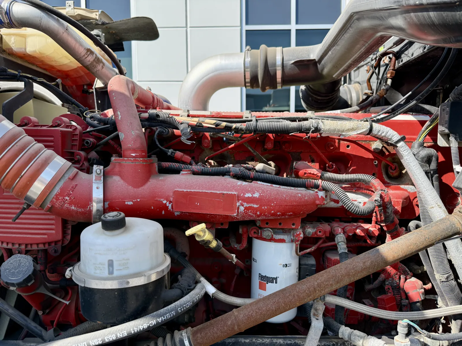 2011 Peterbilt - image 12