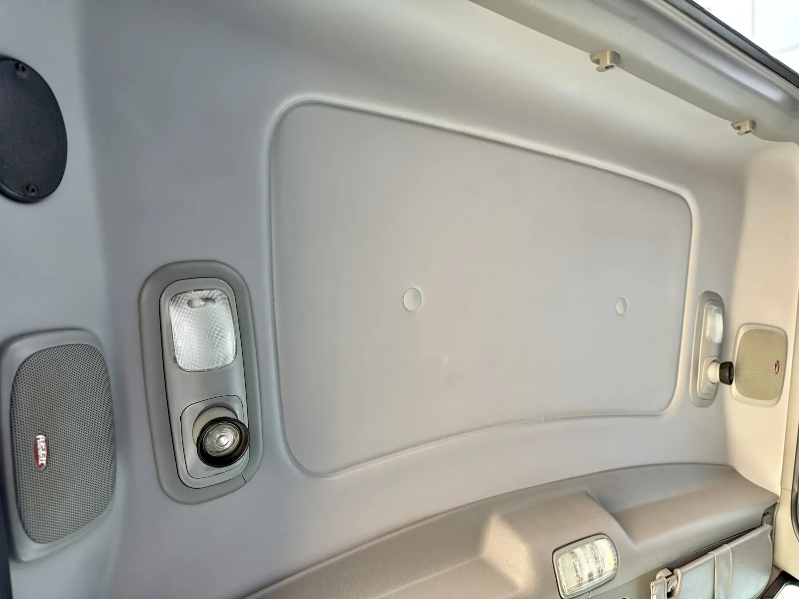 2011 Peterbilt - image 21